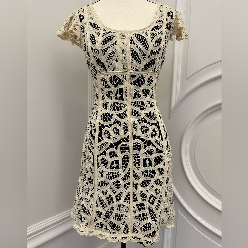 Betsey Johnson Vintage Y2K 100% Silk 100% Cotton Scalloped Crochet Dress- Size 4